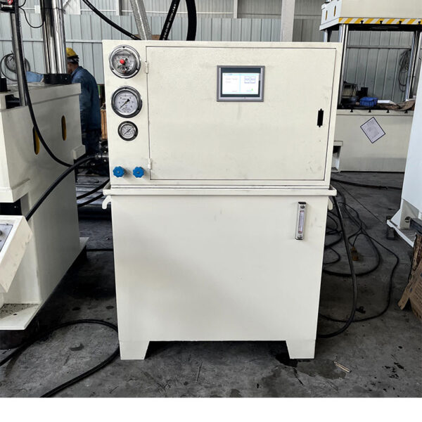 400-ton four-pillar hydraulic press