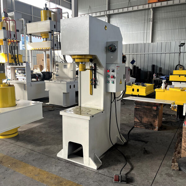C-Frame Hydraulic Press 40T/63T/100T/125T Precision Stamping Open-Front Press